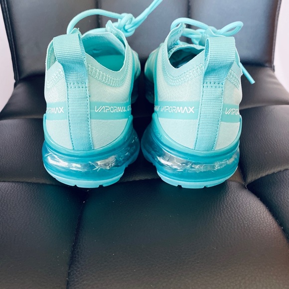 Nike Woman’s Vapormax 2019 - Picture 5 of 6